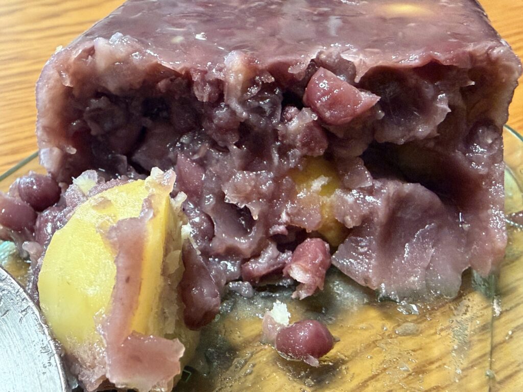 【画像:小豆と山栗の羊羹風デザート(IMG_3651)】